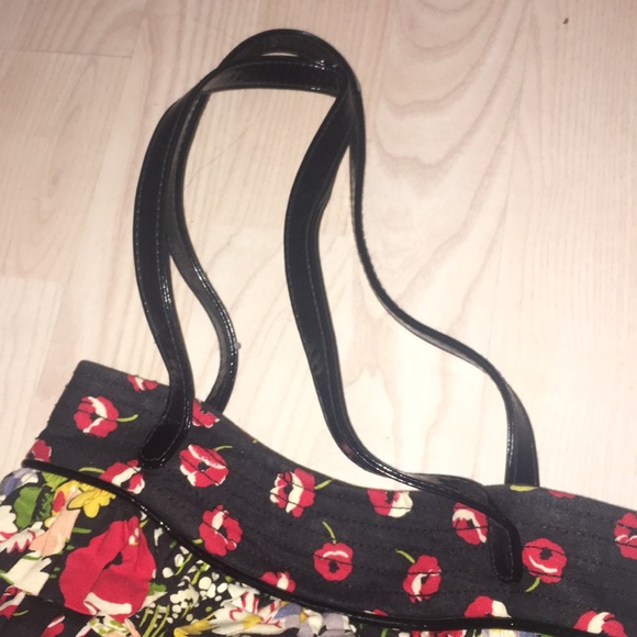 Vera Bradley Purse - Picture 3 of 4